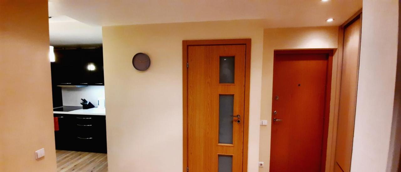 M&M Apartment VI Self Check-In Panevėžys Kültér fotó